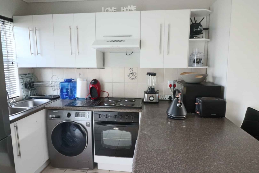 2 Bedroom Property for Sale in Parklands Western Cape